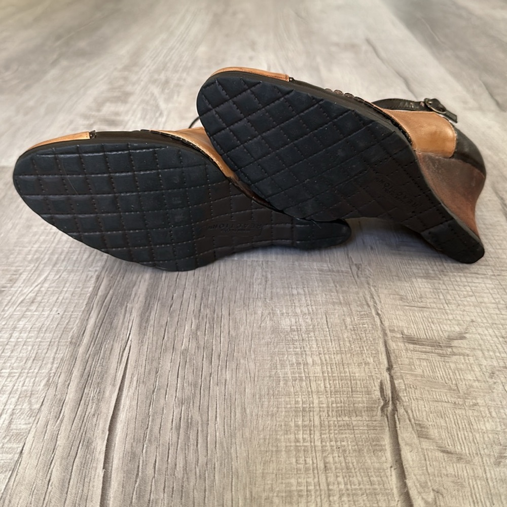 Vintage Style Kenneth Cole Reaction Wedge Heels - Picture 7 of 10